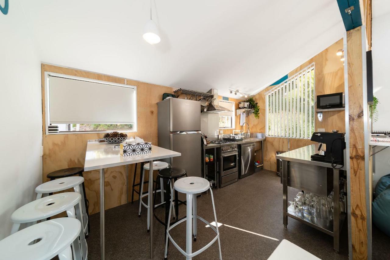 Central, Modern Loft Style Home - 2 Min Walk From Town Квинстаун Экстерьер фото